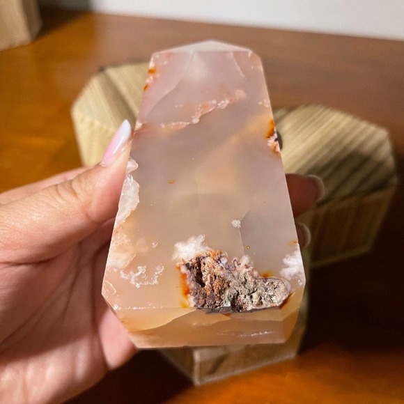 Carnelian Flower Agate Tower - Picture 7 of 12